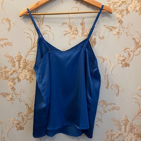 Ekouaer Womens Camisole Tank Medium Adjustable Spaghetti Straps Lightweight New - Picture 2 of 6